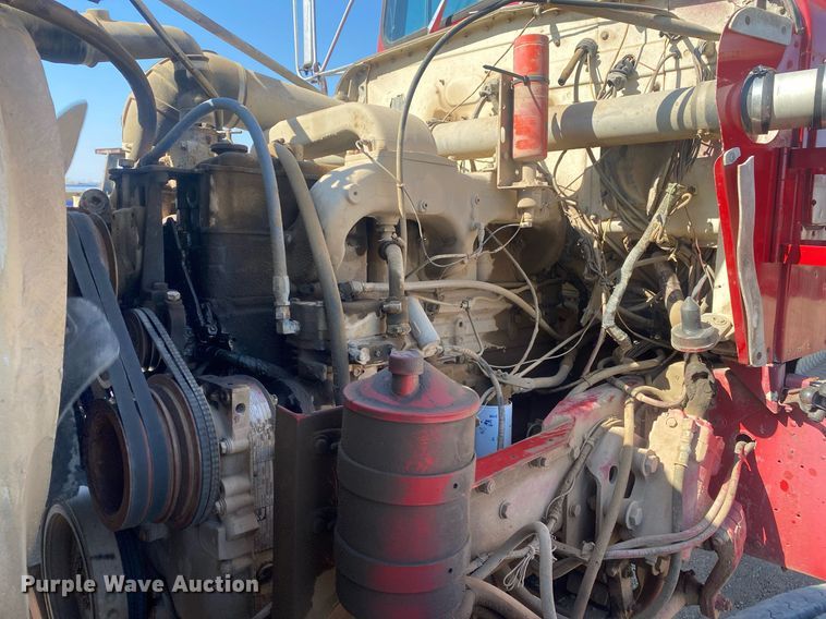 image for item KV9581 1972 Kenworth  semi truck