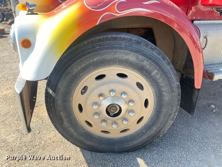 image for item KV9581 1972 Kenworth  semi truck