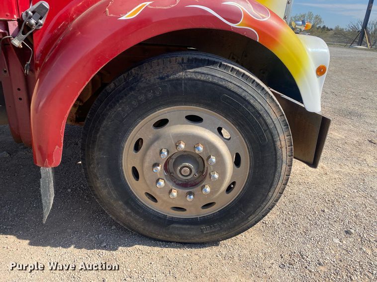 image for item KV9581 1972 Kenworth  semi truck