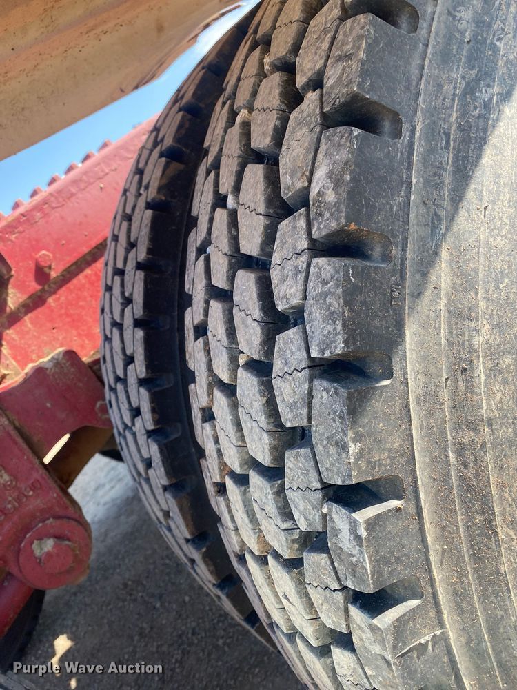 image for item KV9581 1972 Kenworth  semi truck