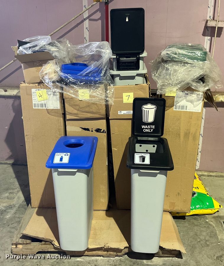 image for item LA9955 Approximately 20 refuse/recycle bins