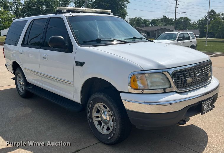 image for item LA9996 2001 Ford Expedition XLT  SUV