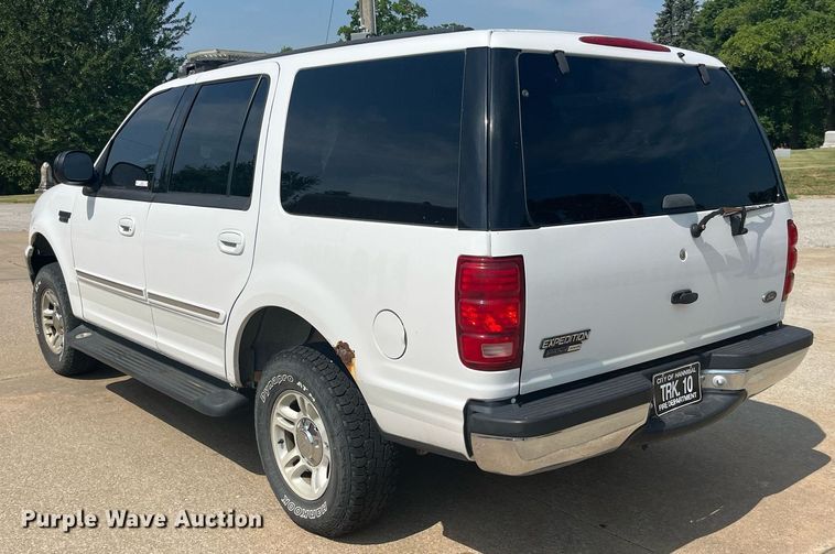 image for item LA9996 2001 Ford Expedition XLT  SUV