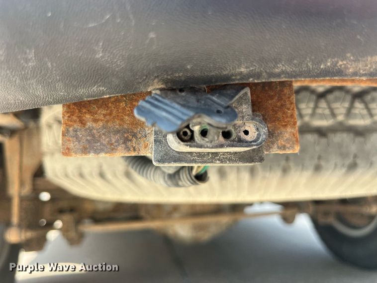 image for item LA9996 2001 Ford Expedition XLT  SUV