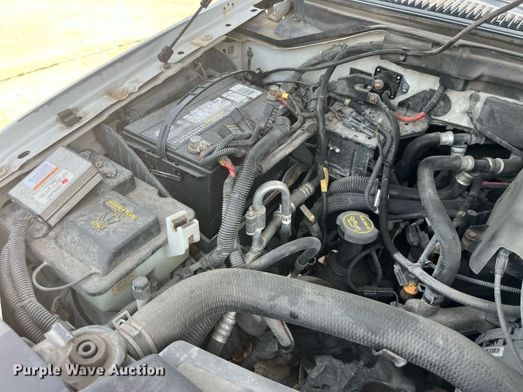 image for item LA9996 2001 Ford Expedition XLT  SUV