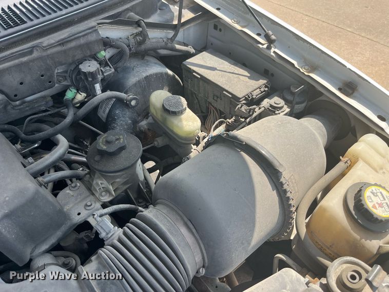 image for item LA9996 2001 Ford Expedition XLT  SUV