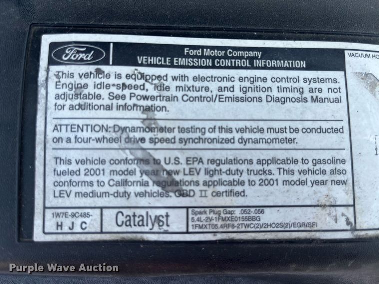 image for item LA9996 2001 Ford Expedition XLT  SUV