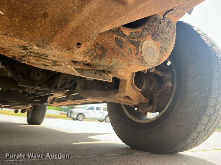 image for item LA9996 2001 Ford Expedition XLT  SUV