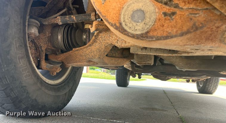 image for item LA9996 2001 Ford Expedition XLT  SUV