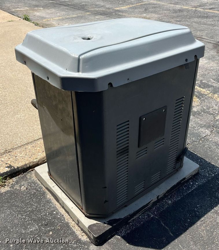 image for item LA9999 Briggs & Stratton 040221  generator