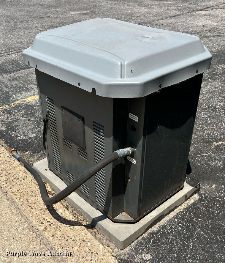 image for item LA9999 Briggs & Stratton 040221  generator