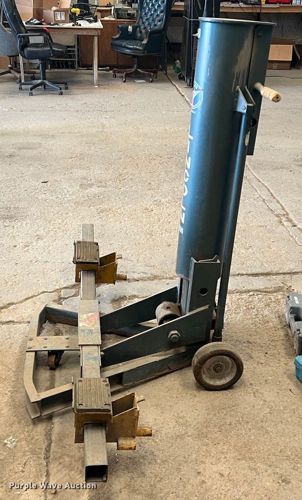 image for item LB9281 Lincoln 93696  jack