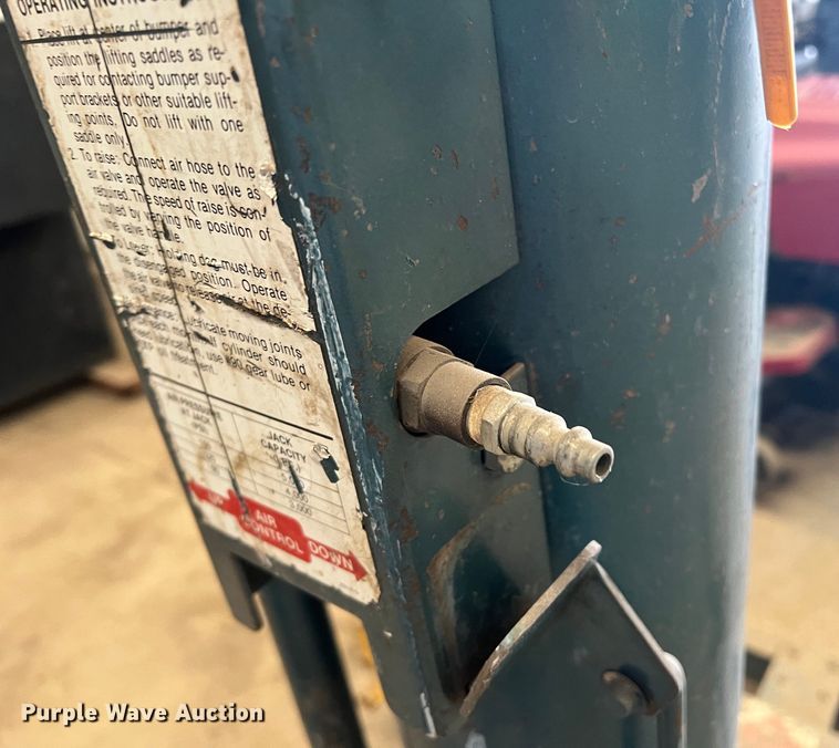 image for item LB9281 Lincoln 93696  jack