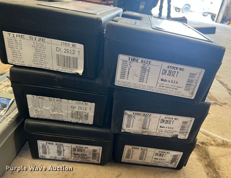 image for item LB9282 (13) tire chain sets