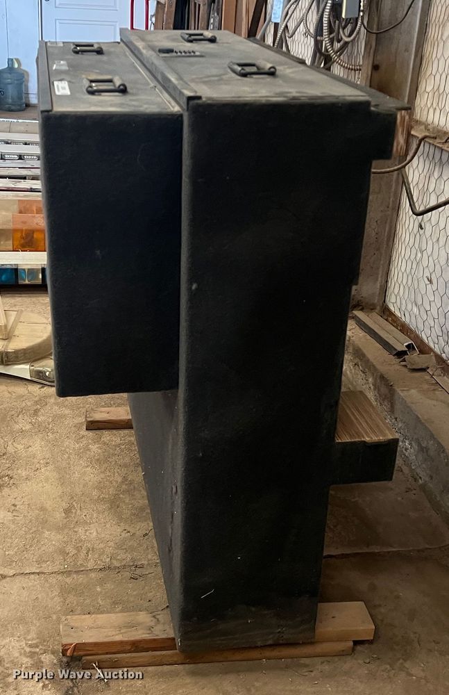 image for item LB9284 Truck Vault  storage box