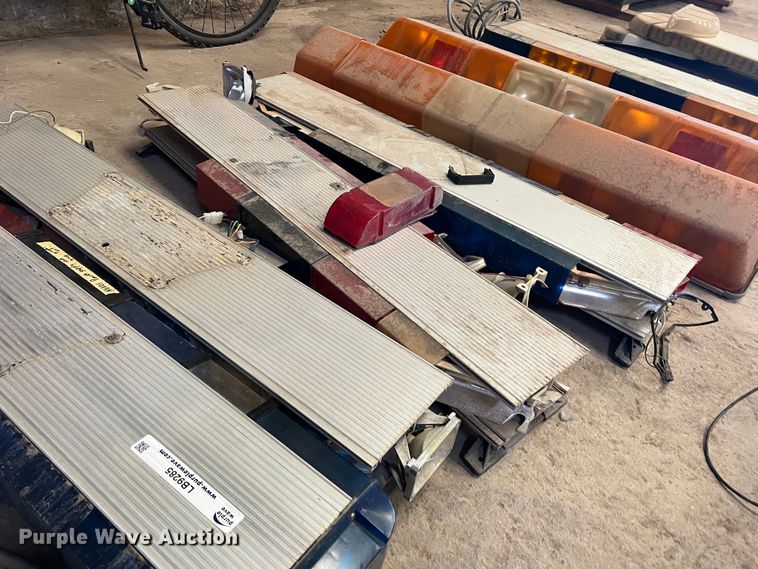 image for item LB9285 (8) lightbars