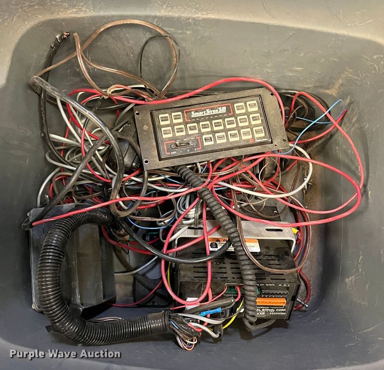 image for item LB9288 Siren controllers