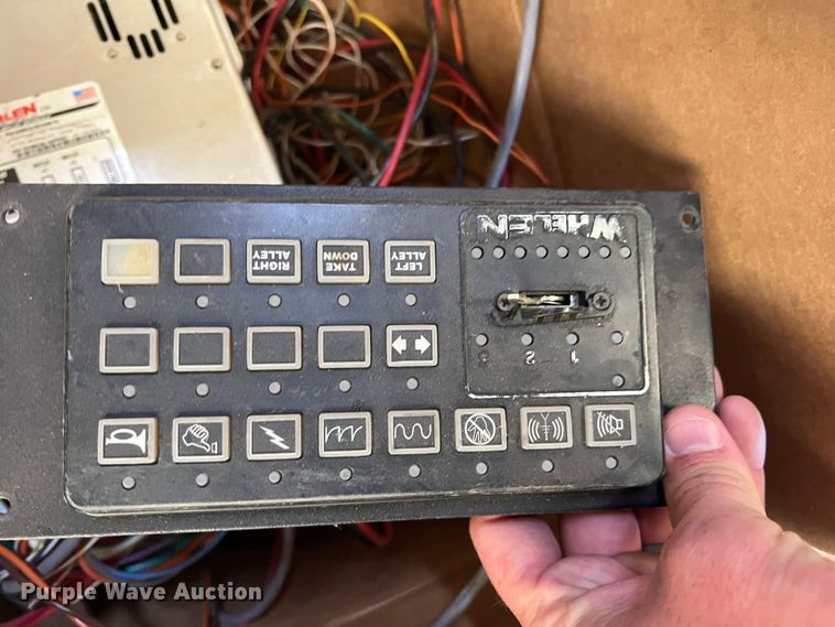 image for item LB9288 Siren controllers