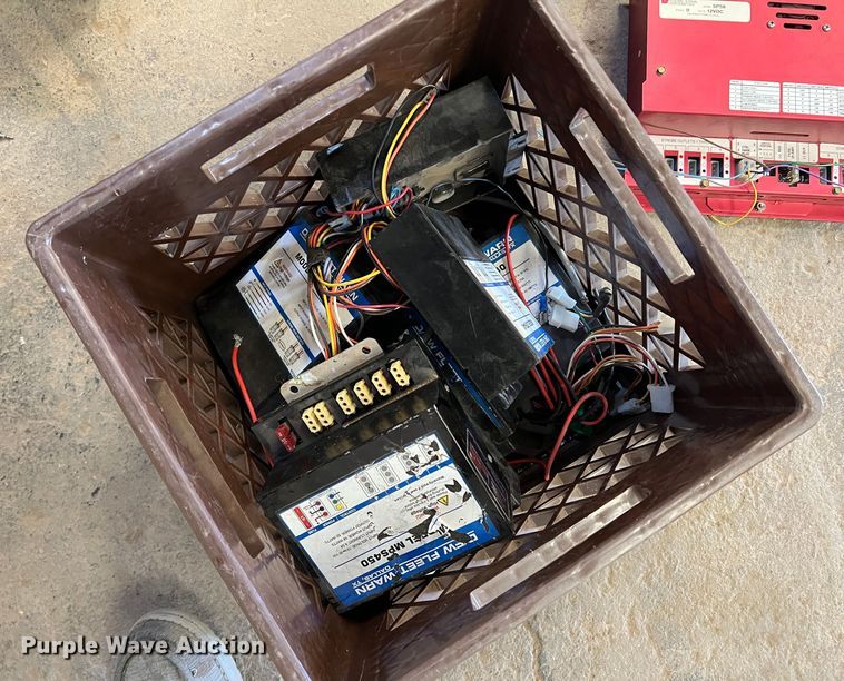 image for item LB9288 Siren controllers