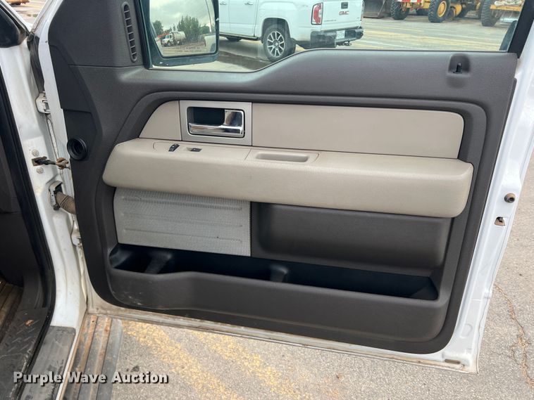 image for item LB9290 2010 Ford F150  SuperCrew pickup truck