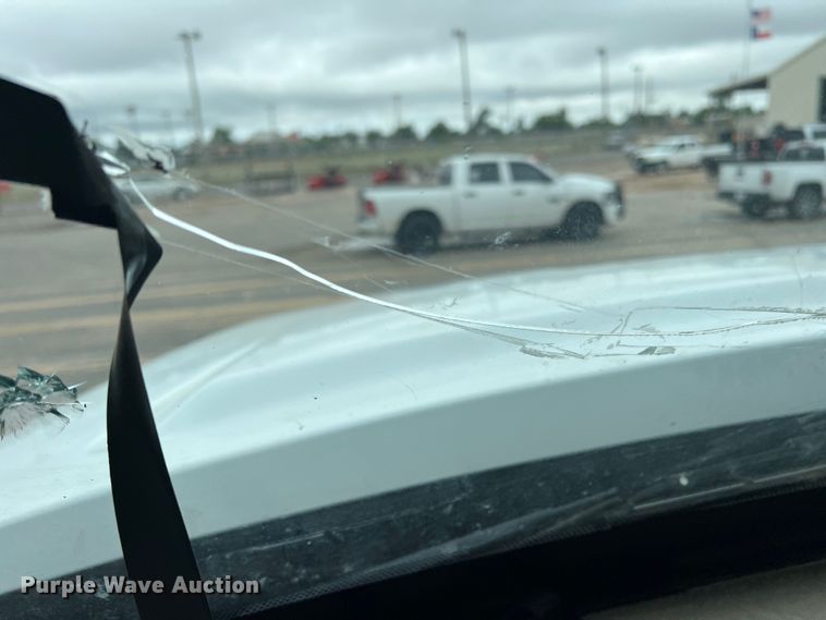 image for item LB9291 2011 International 7400  truck cab and chassis