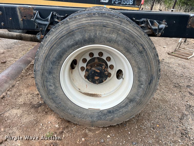 image for item LB9291 2011 International 7400  truck cab and chassis