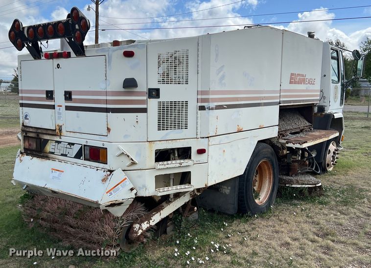 image for item LB9292 1997 Ford CF8000  street sweeper truck