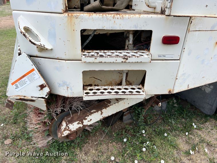image for item LB9292 1997 Ford CF8000  street sweeper truck