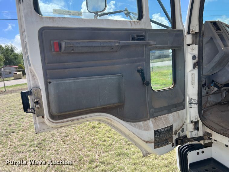 image for item LB9292 1997 Ford CF8000  street sweeper truck