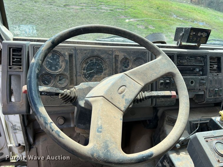 image for item LB9292 1997 Ford CF8000  street sweeper truck