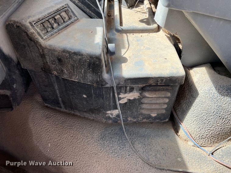 image for item LB9292 1997 Ford CF8000  street sweeper truck