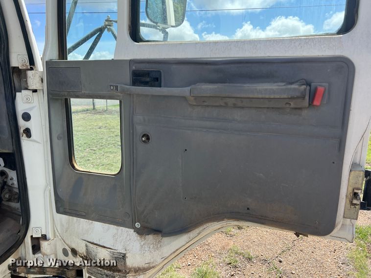 image for item LB9292 1997 Ford CF8000  street sweeper truck