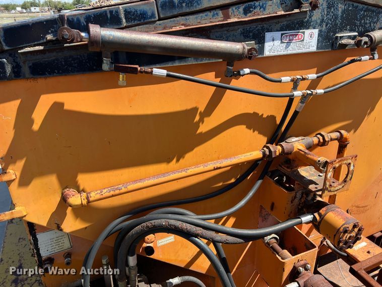 image for item LB9295 Pro Patch  pot hole patcher