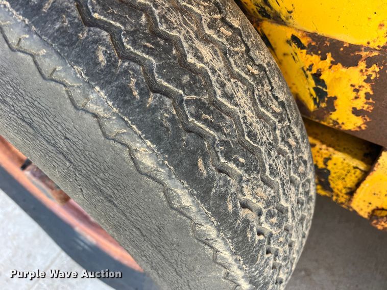 image for item LB9295 Pro Patch  pot hole patcher