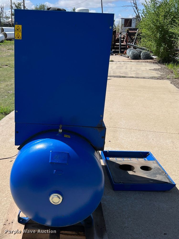 image for item LB9296 2012 Quincy  air compressor