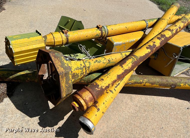 image for item LB9298 Approximately 5 stop lights