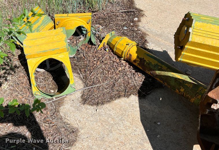 image for item LB9298 Approximately 5 stop lights