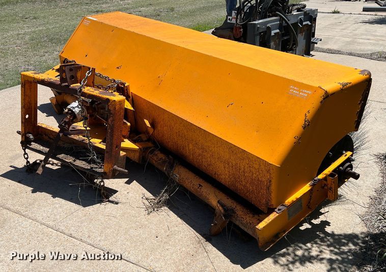 image for item LB9303 ODB RMB508  xtreme sweep broom