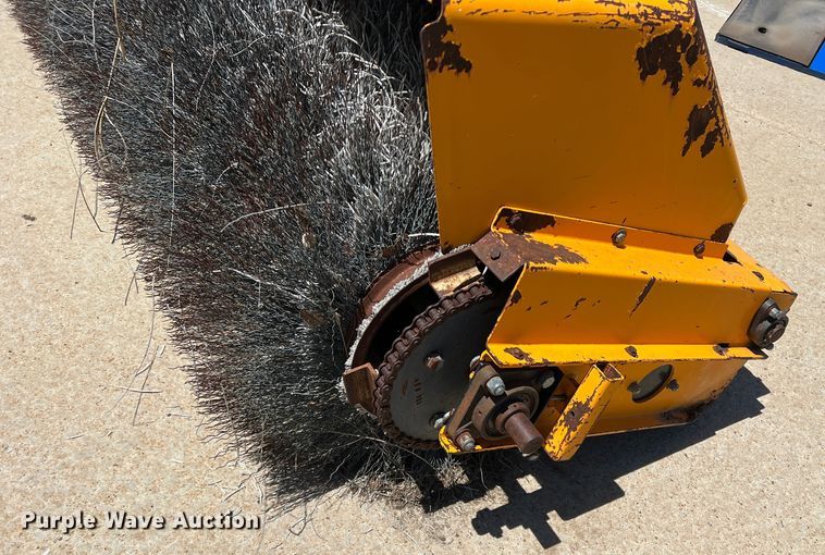 image for item LB9303 ODB RMB508  xtreme sweep broom