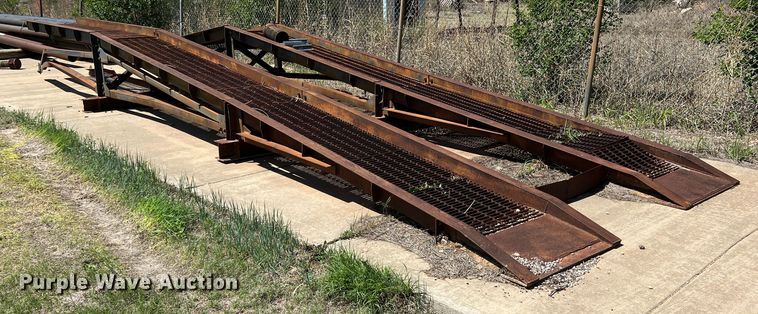 image for item LB9304 Service ramps