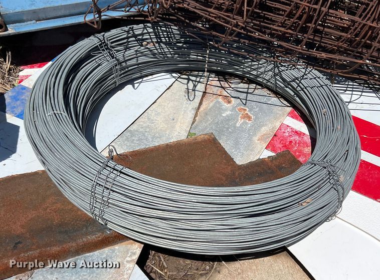 image for item LB9305 Fencing materials