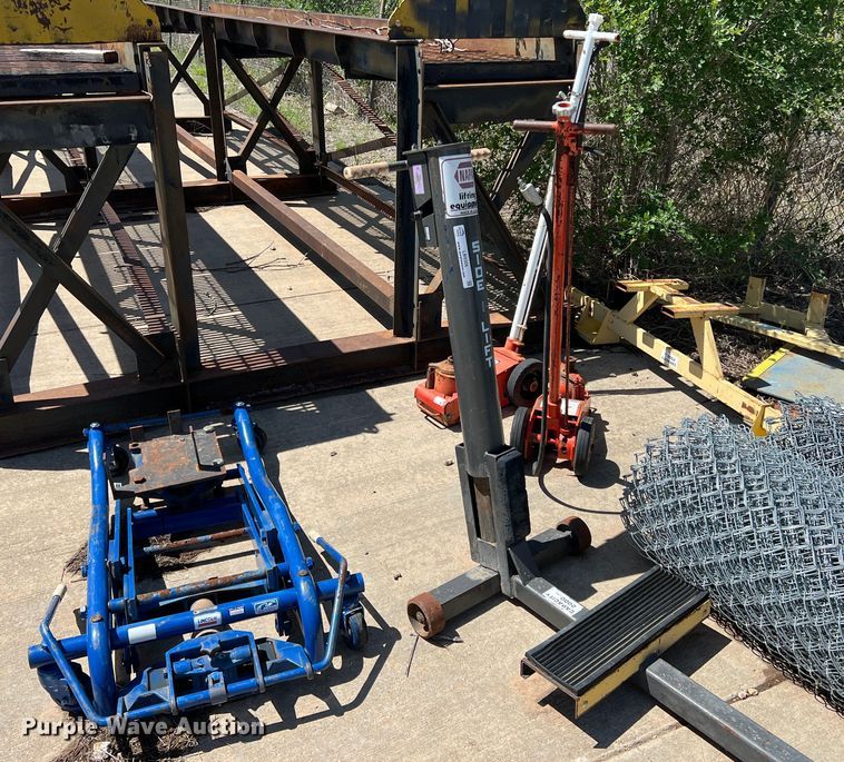 image for item LB9306 (4) jacks