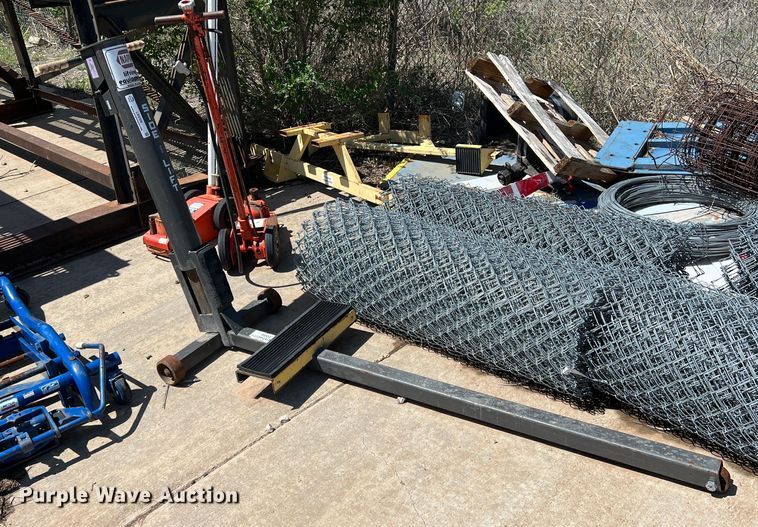 image for item LB9306 (4) jacks