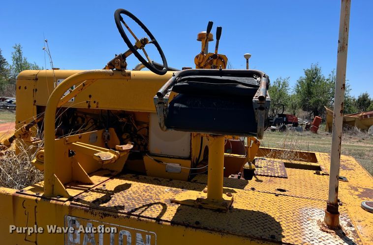 image for item LB9309 Galion Roll-O-Matic UB-220  pneumatic roller