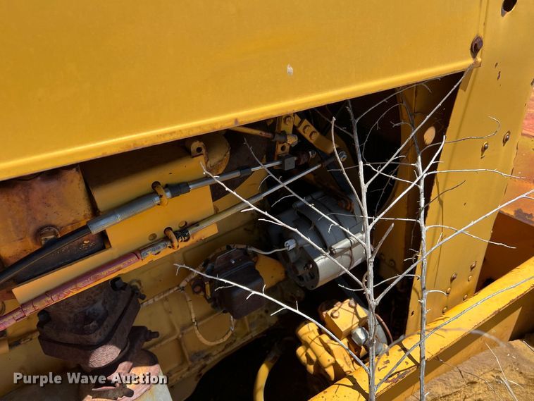 image for item LB9309 Galion Roll-O-Matic UB-220  pneumatic roller