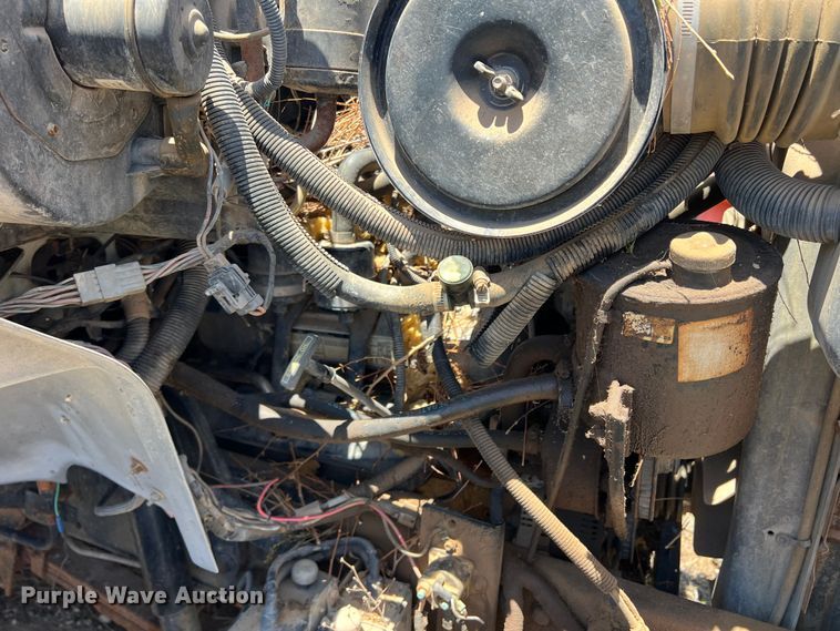 image for item LB9310 1993 Ford F700  dump truck