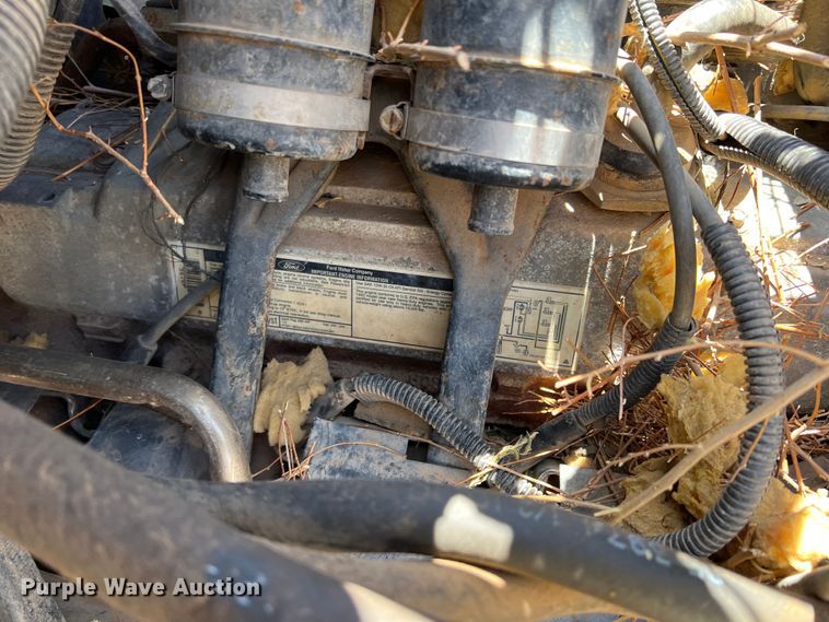 image for item LB9310 1993 Ford F700  dump truck