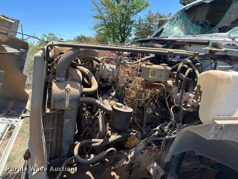 image for item LB9310 1993 Ford F700  dump truck