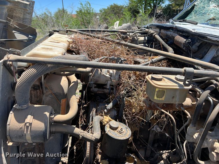 image for item LB9310 1993 Ford F700  dump truck