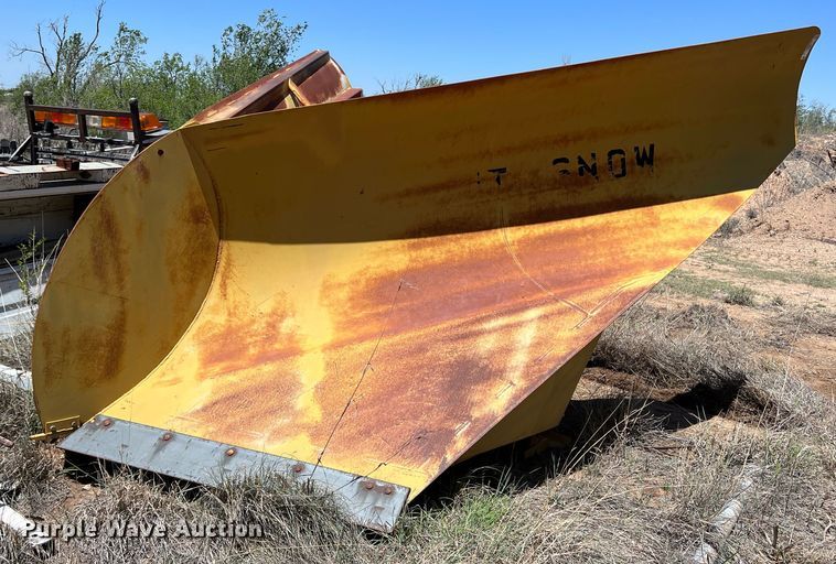 image for item LB9311 VWS VP9  V-plow
